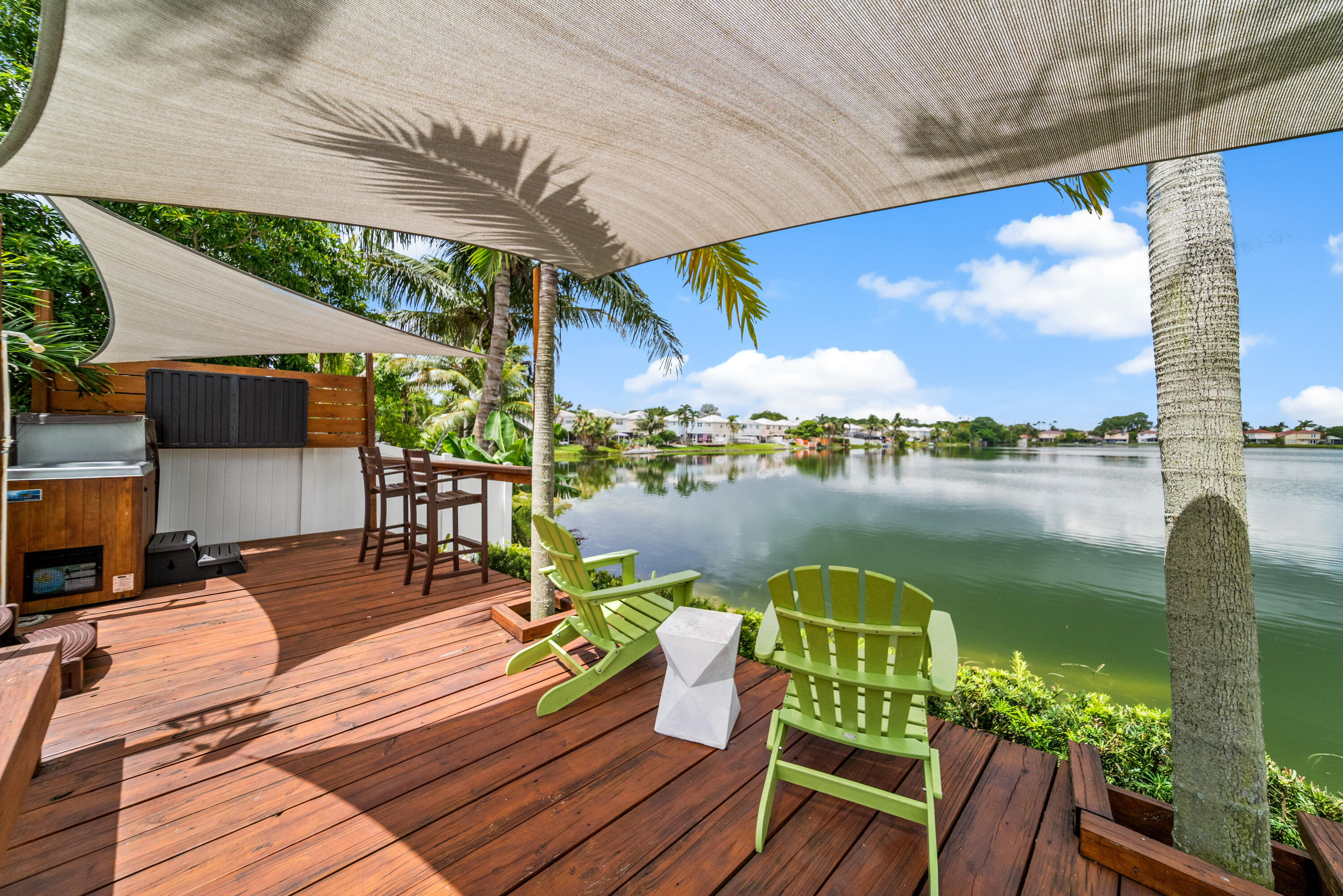 CORAL BAY - Residential