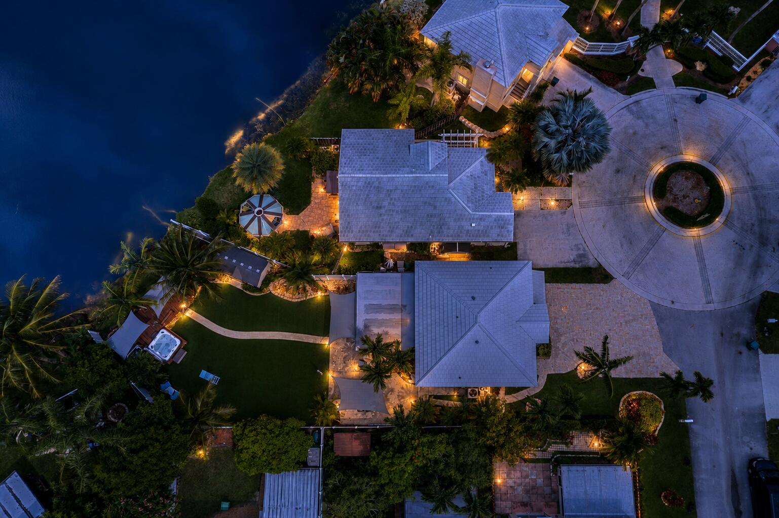 CORAL BAY - Residential