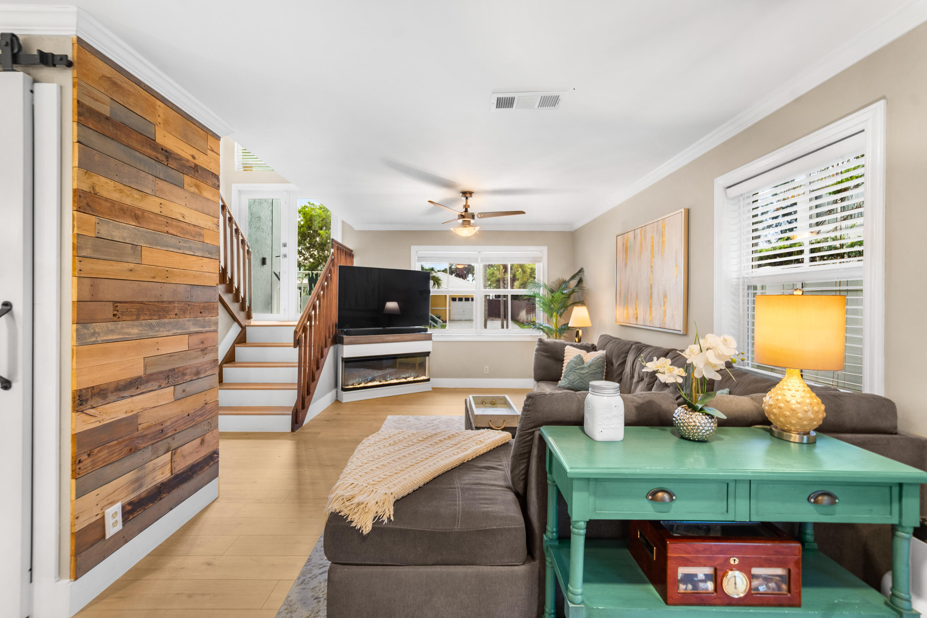 CORAL BAY - Residential