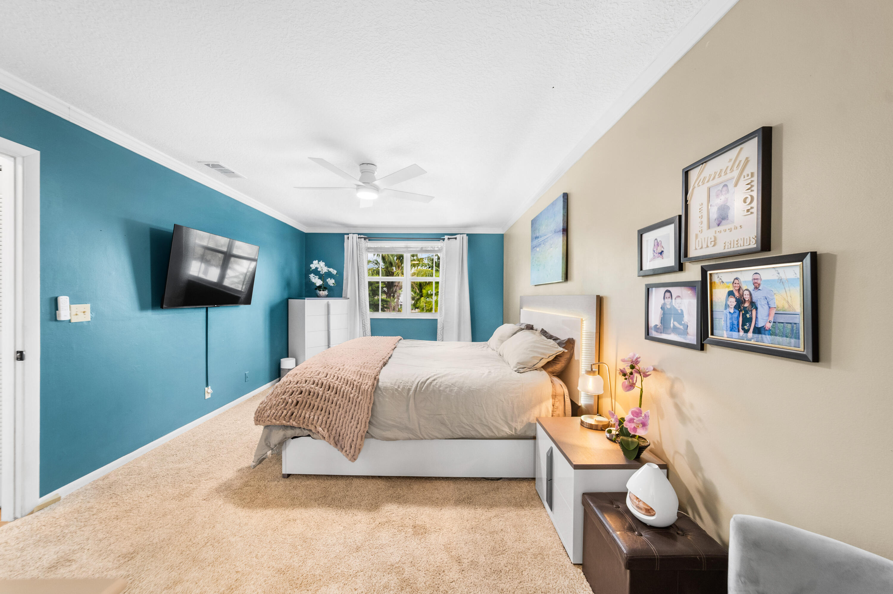 CORAL BAY - Residential