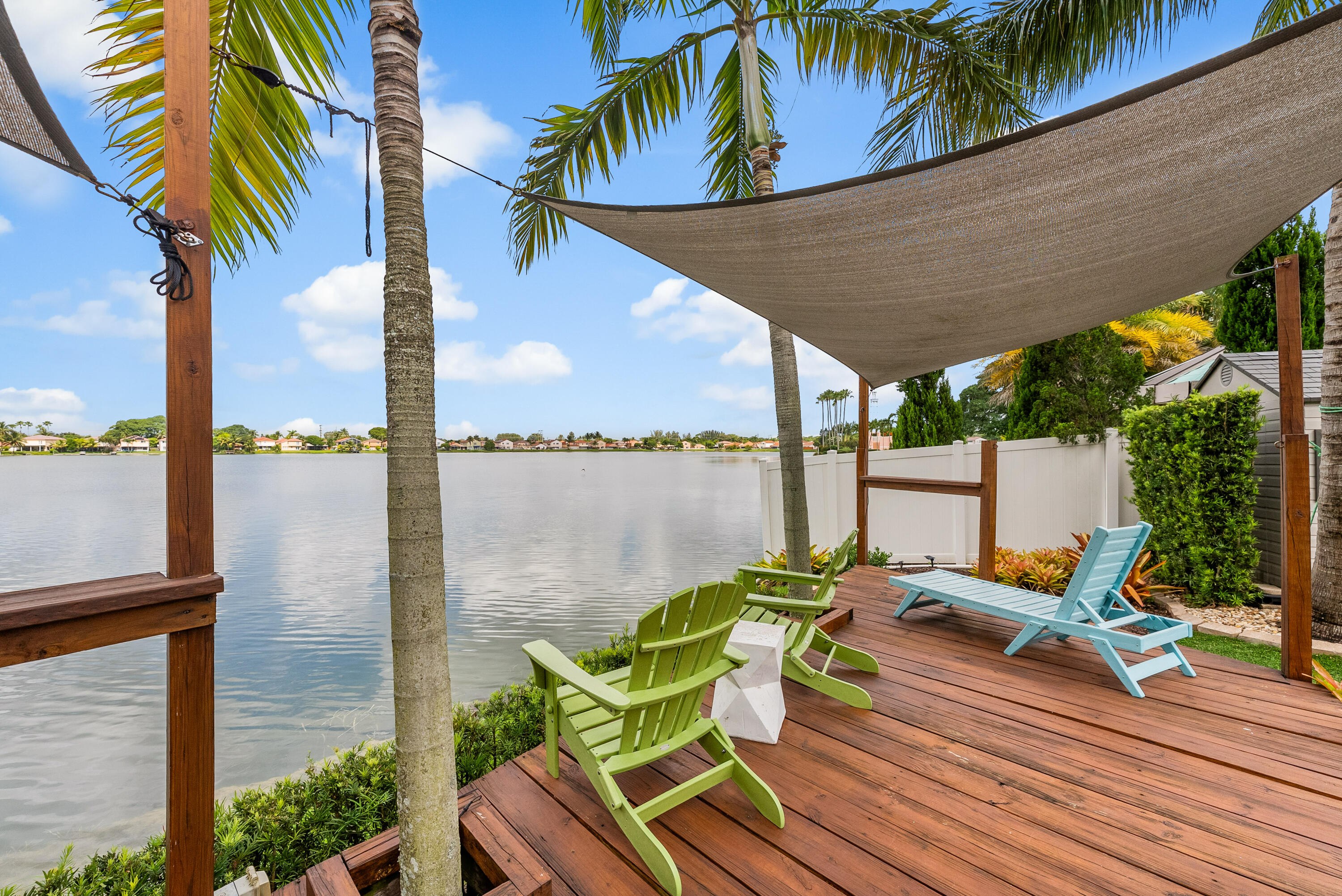 CORAL BAY - Residential