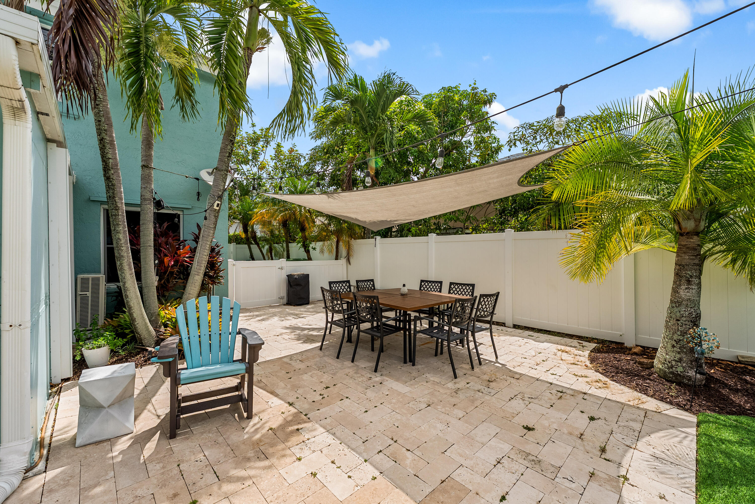 CORAL BAY - Residential