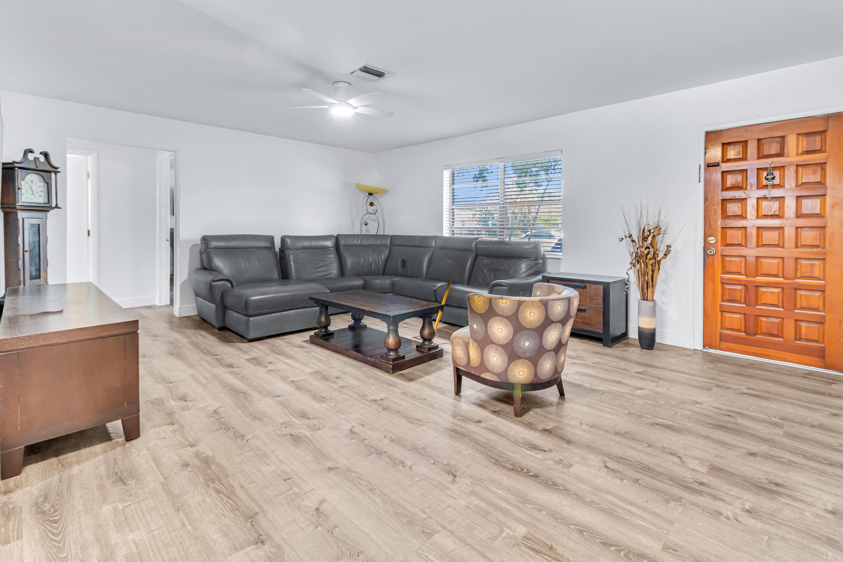 WINDWARD PALMS - Residential