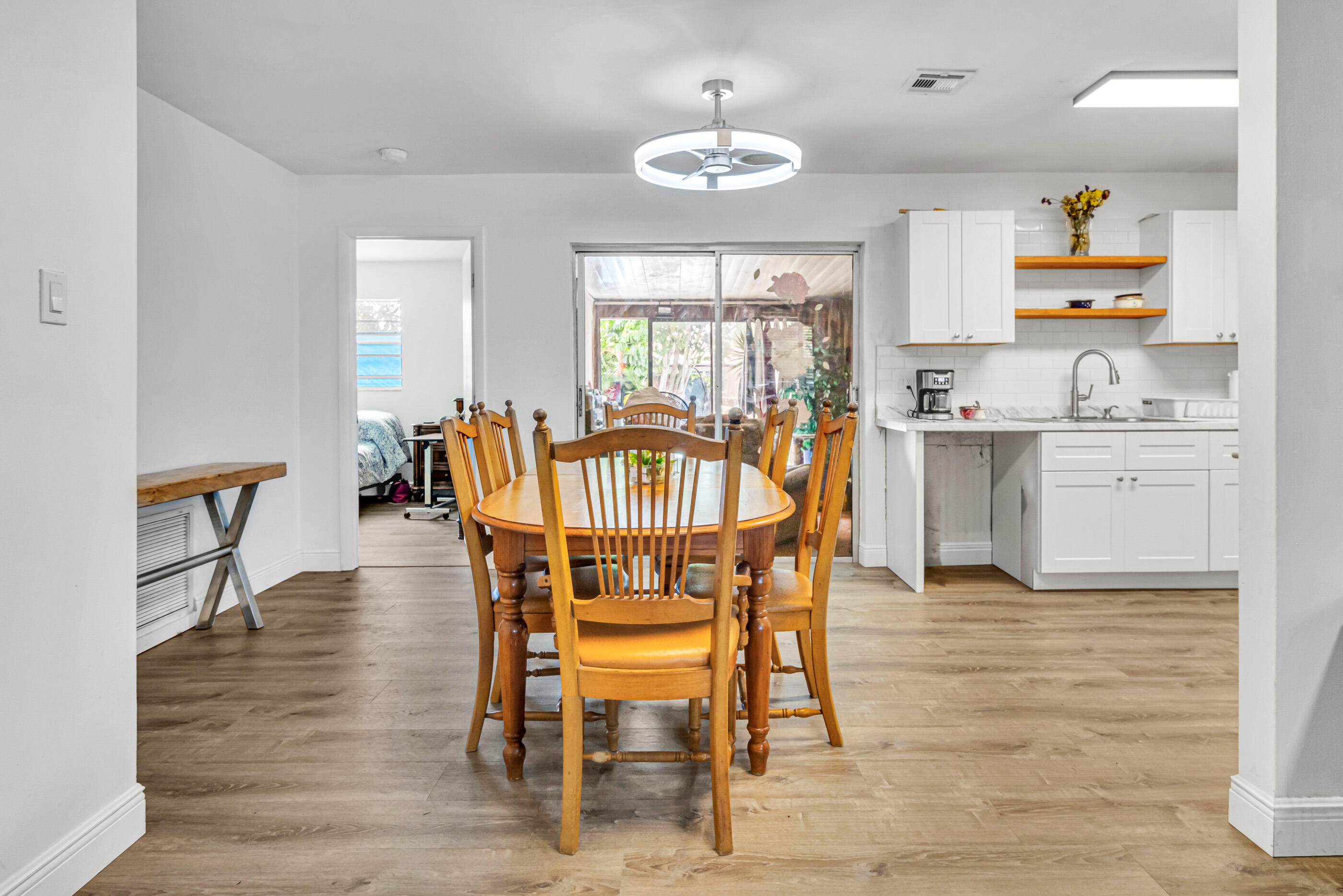 WINDWARD PALMS - Residential