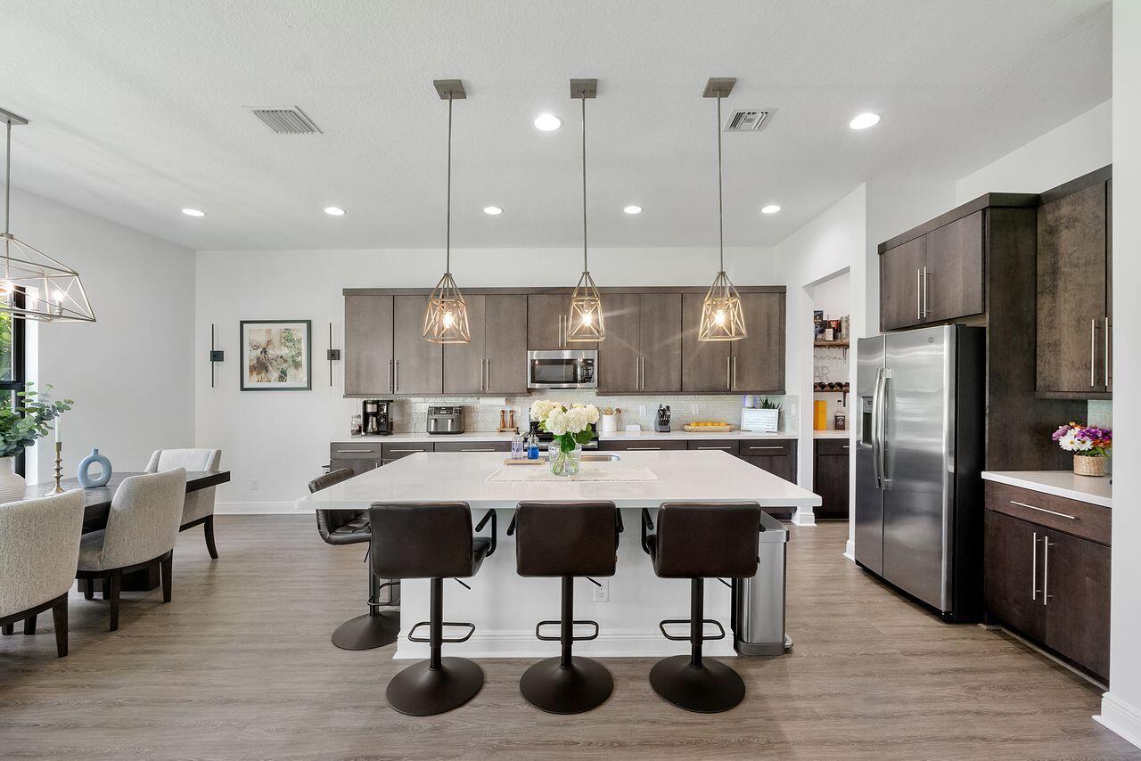 CORAL LAGO - Residential
