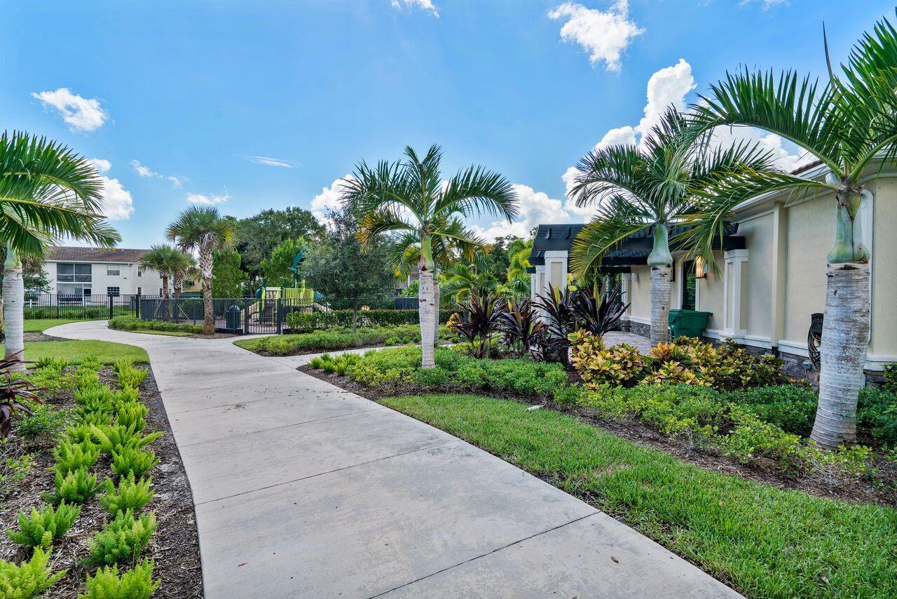 CORAL LAGO - Residential