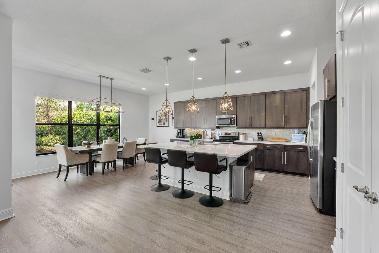 CORAL LAGO - Residential