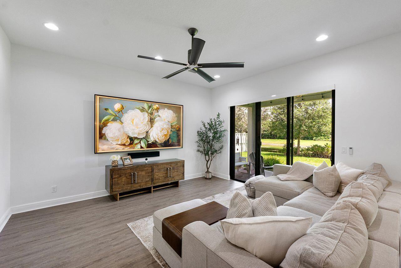 CORAL LAGO - Residential