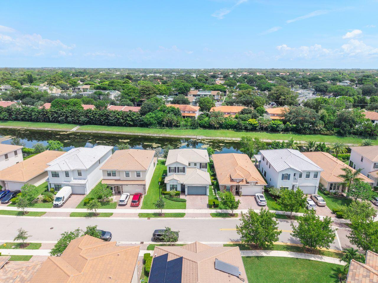 CORAL LAGO - Residential
