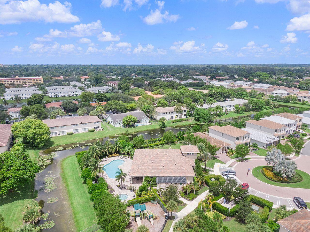 CORAL LAGO - Residential