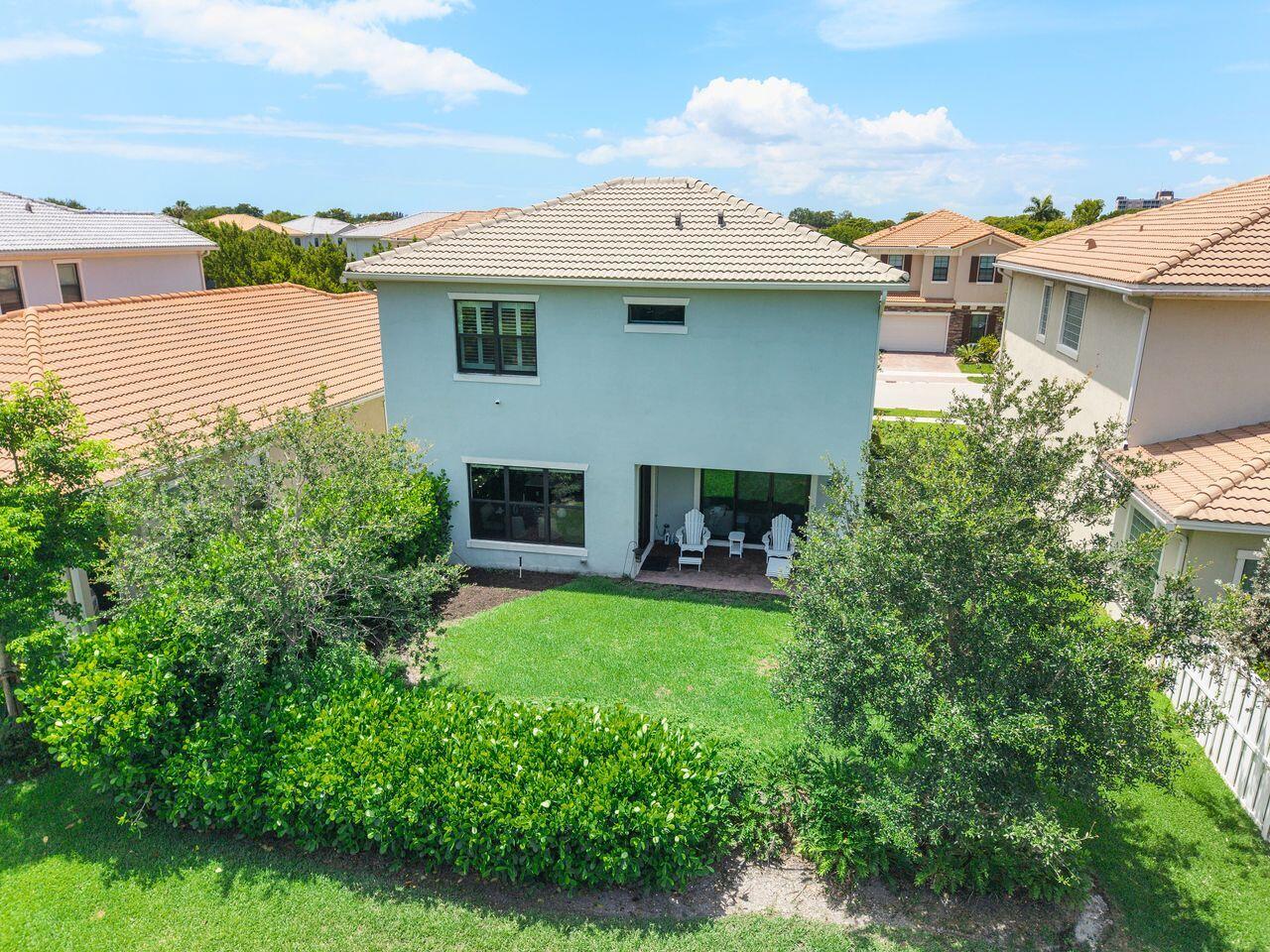 CORAL LAGO - Residential