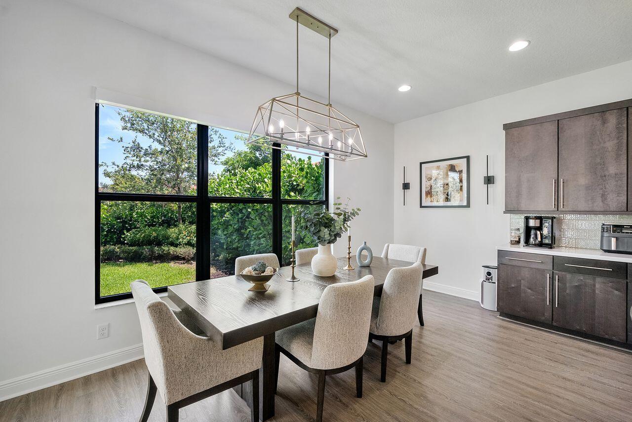 CORAL LAGO - Residential