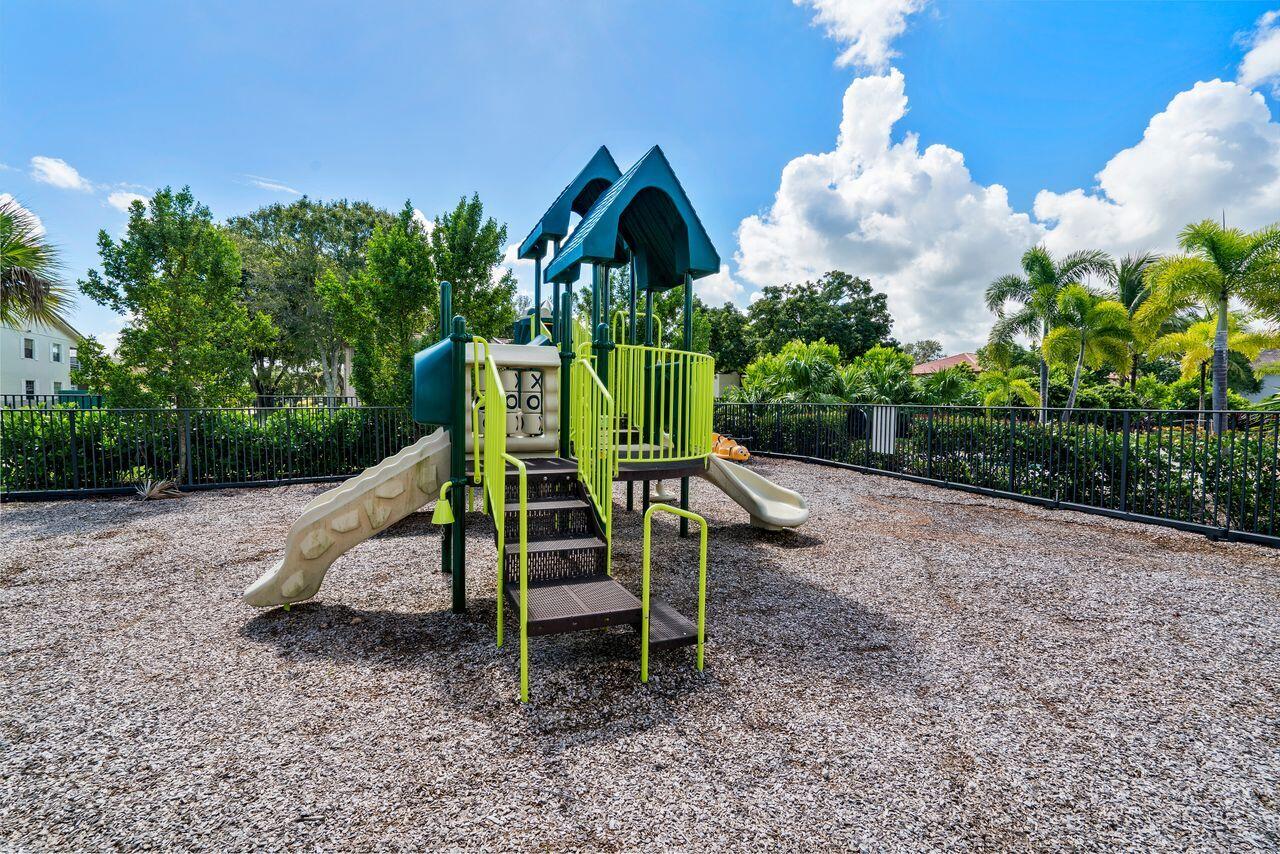 CORAL LAGO - Residential