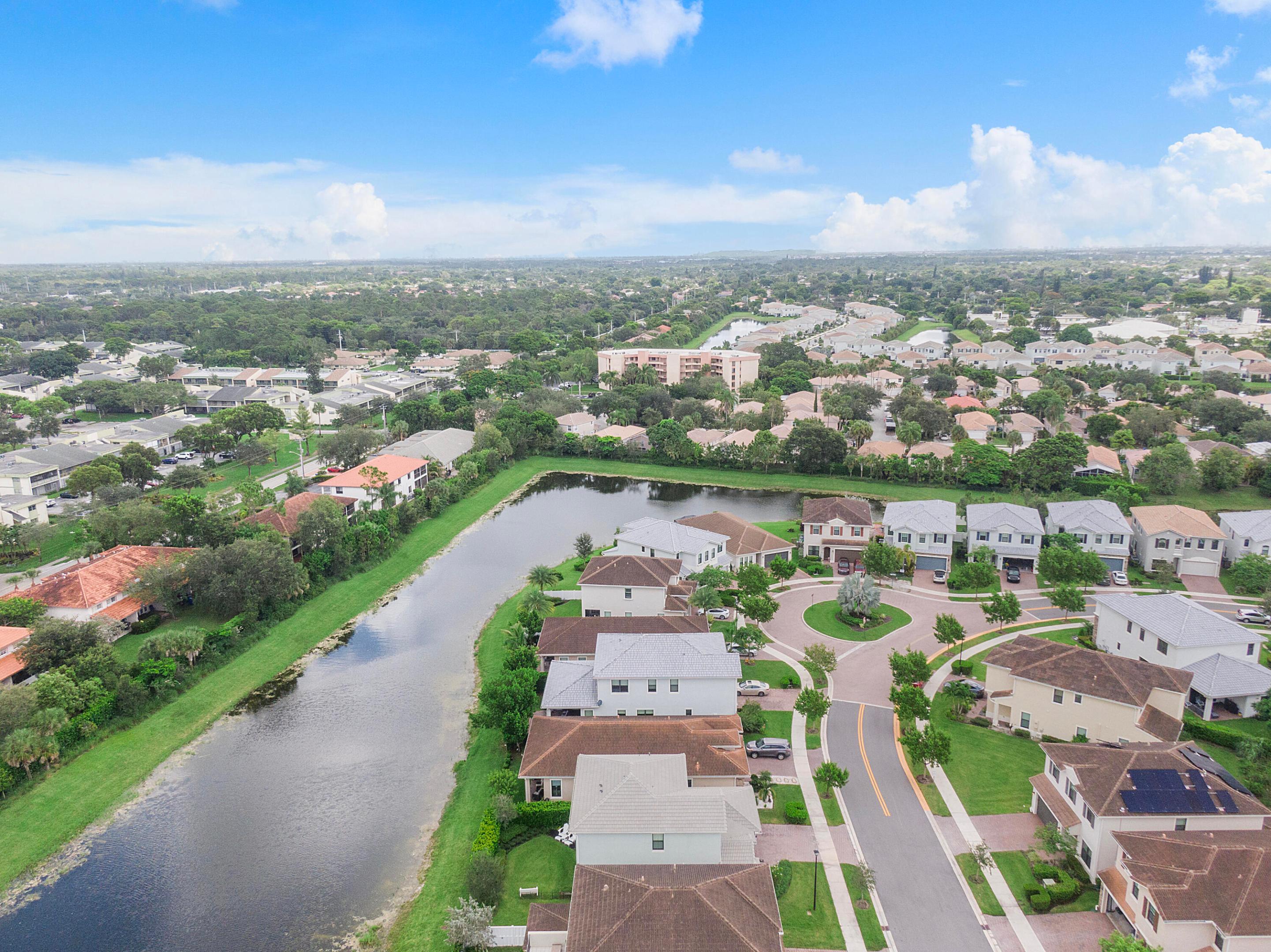 CORAL LAGO - Residential