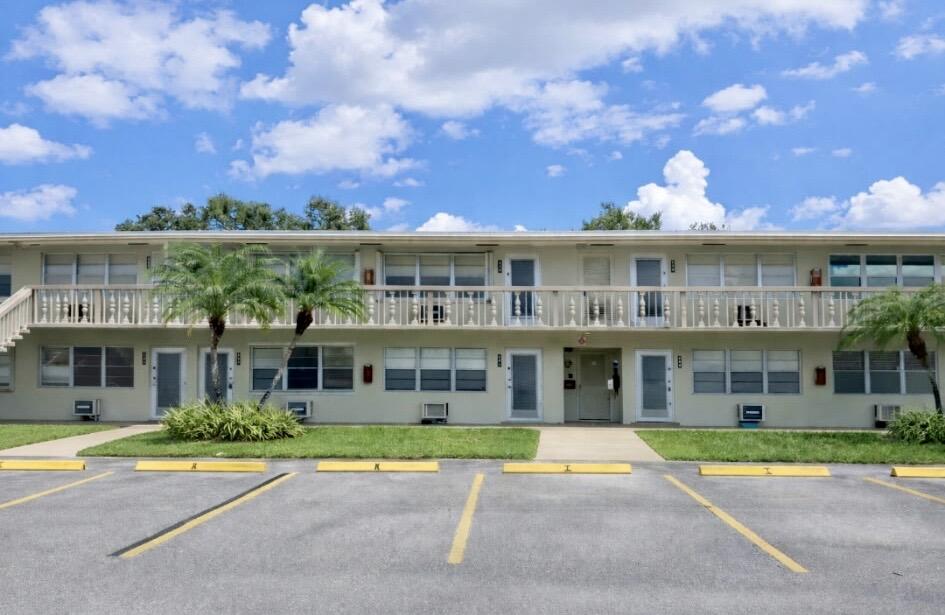 SUSSEX CONDO - Residential