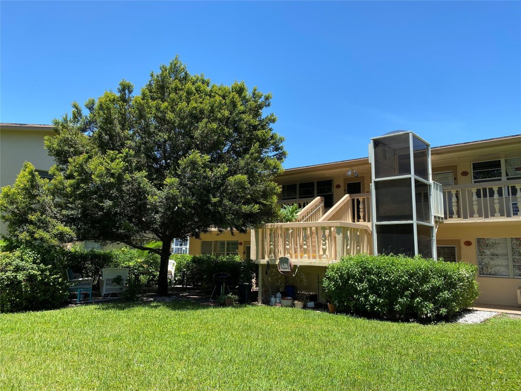 Century Village East - Residential