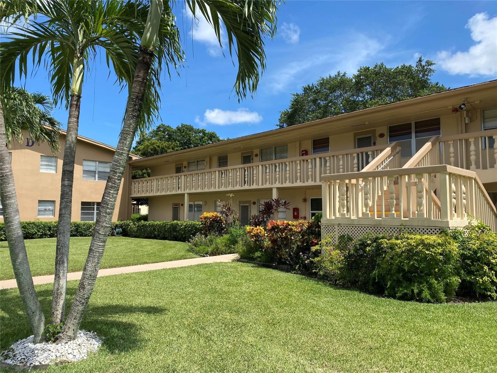 Century Village East - Residential