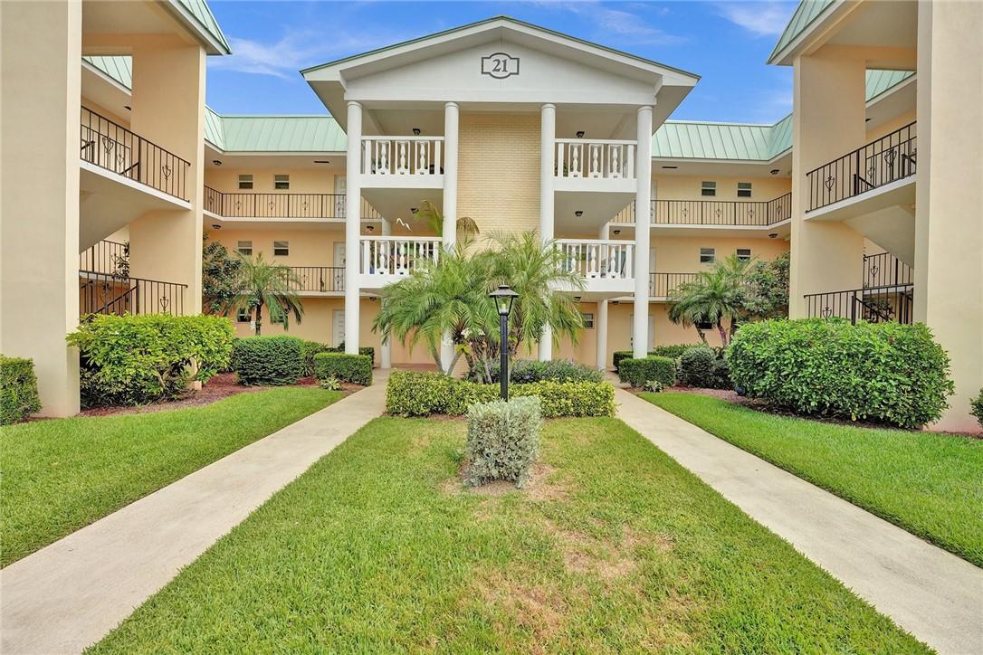Colonial Club Condo - Residential