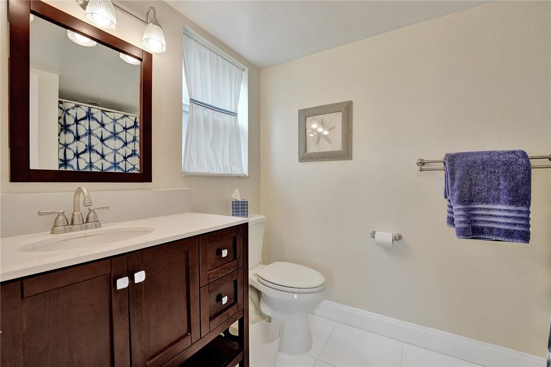 Colonial Club Condo - Residential