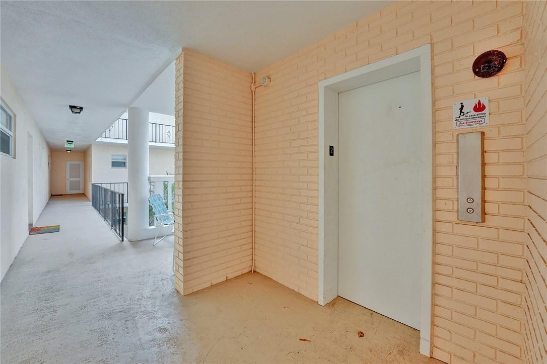 Colonial Club Condo - Residential