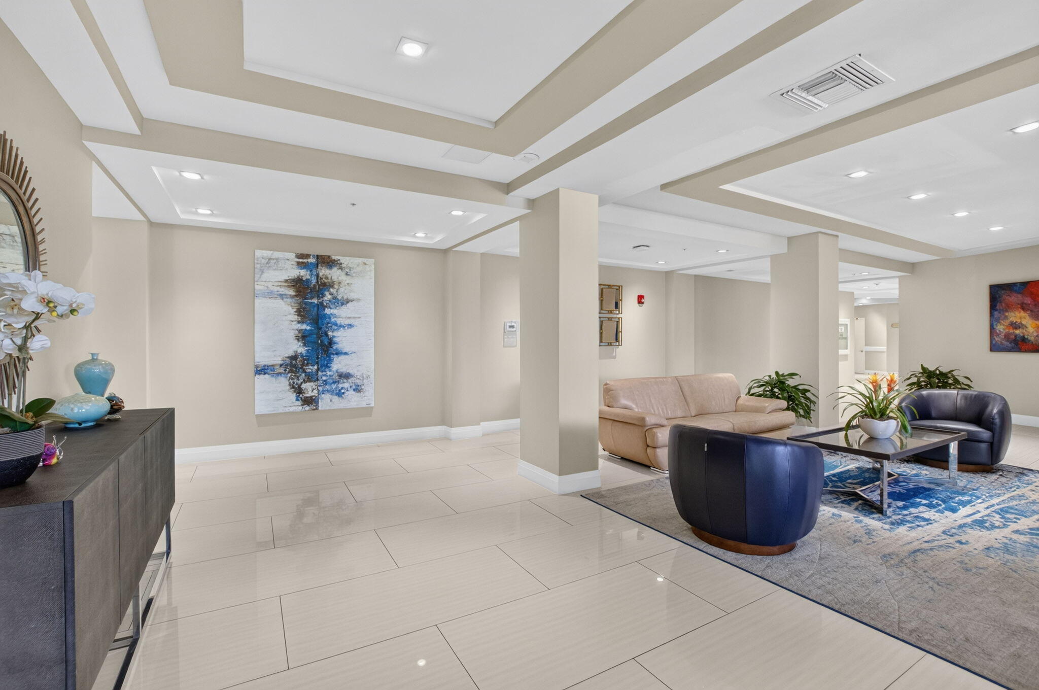 REGENCY HIGHLAND CLUB CONDO - Residential