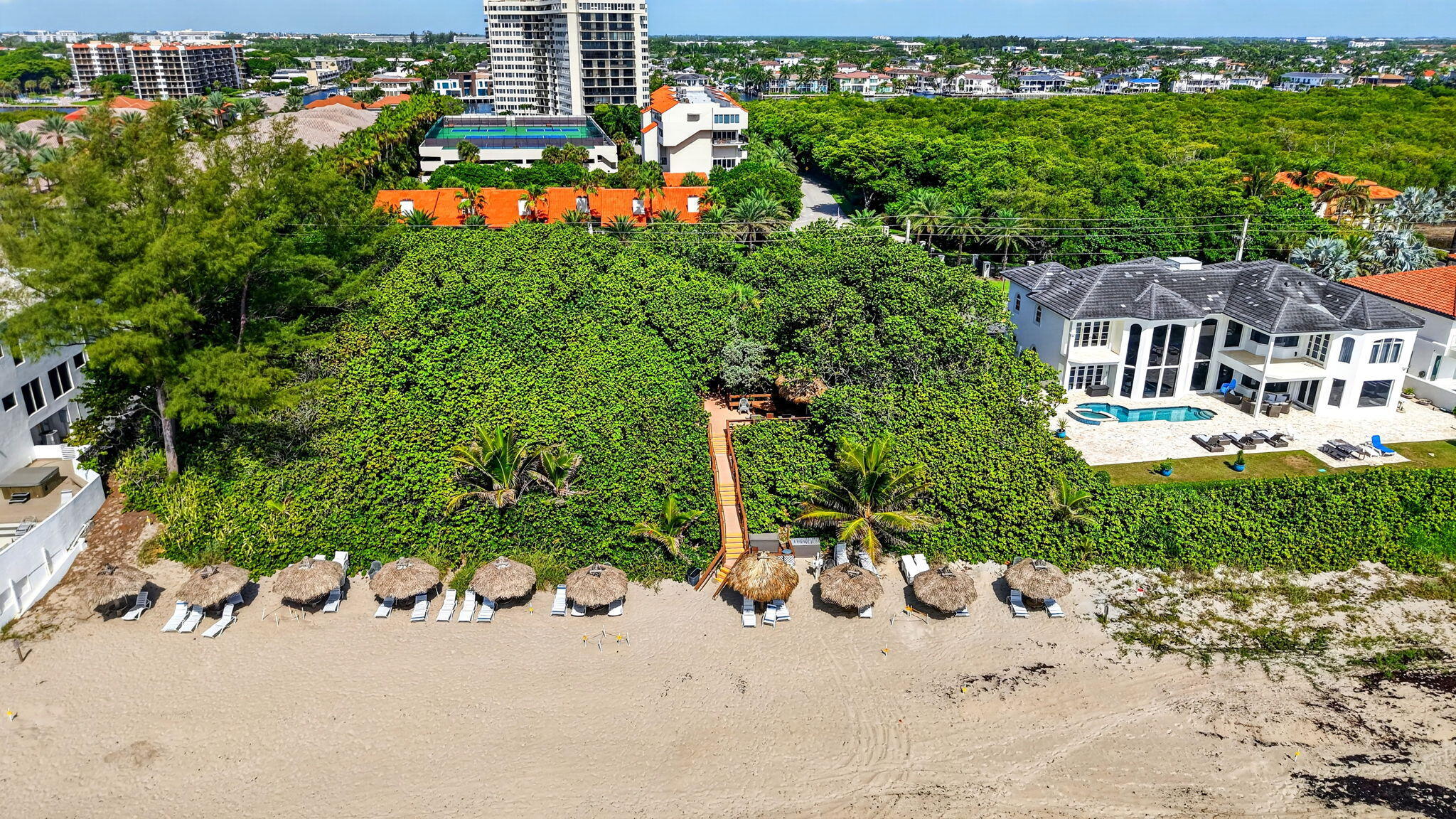 REGENCY HIGHLAND CLUB CONDO - Residential