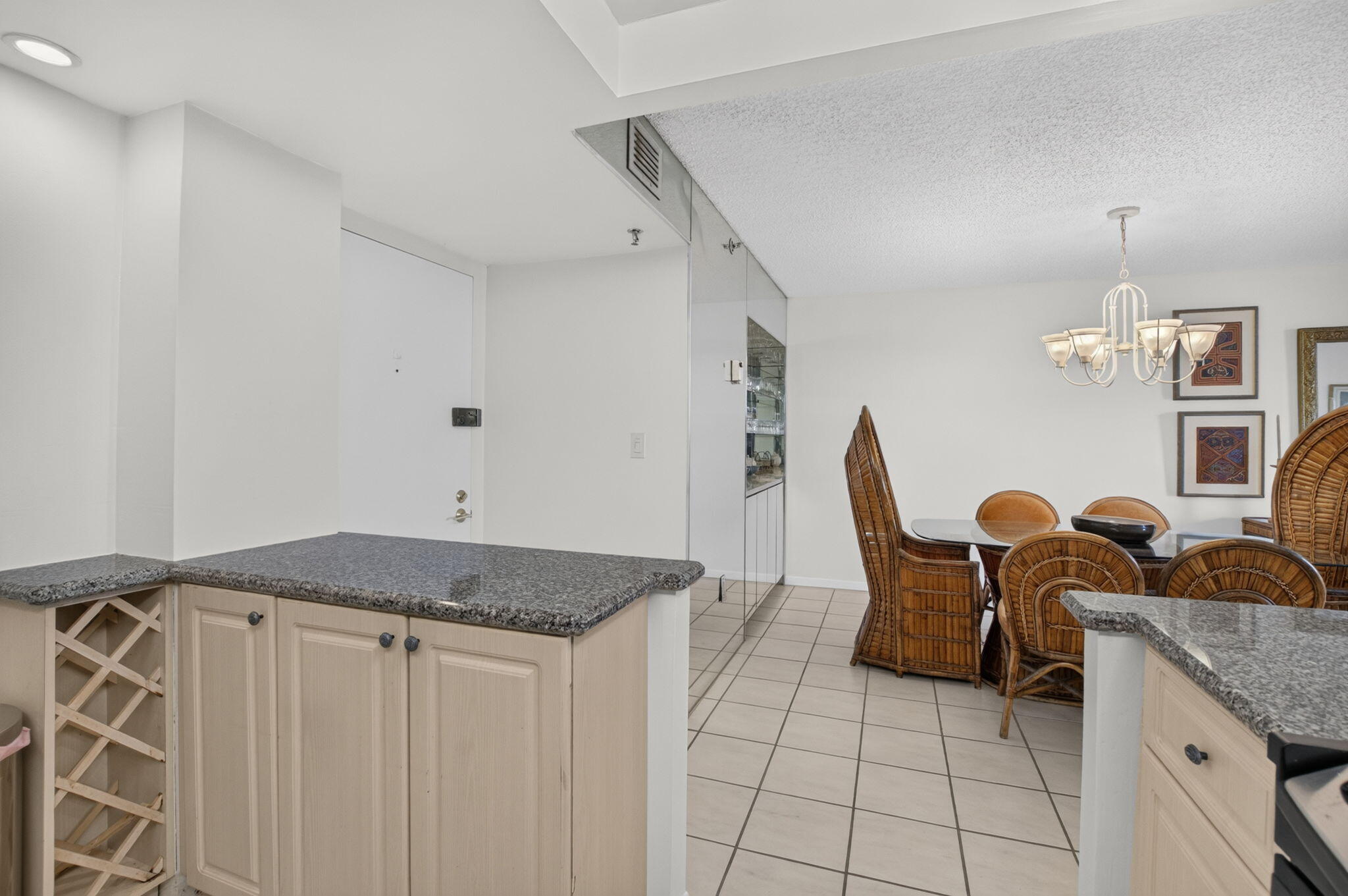 REGENCY HIGHLAND CLUB CONDO - Residential