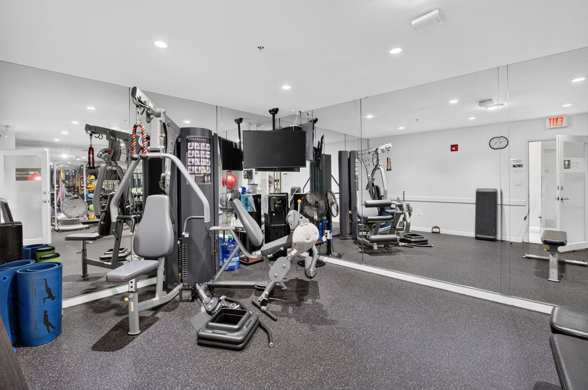 REGENCY HIGHLAND CLUB CONDO - Residential