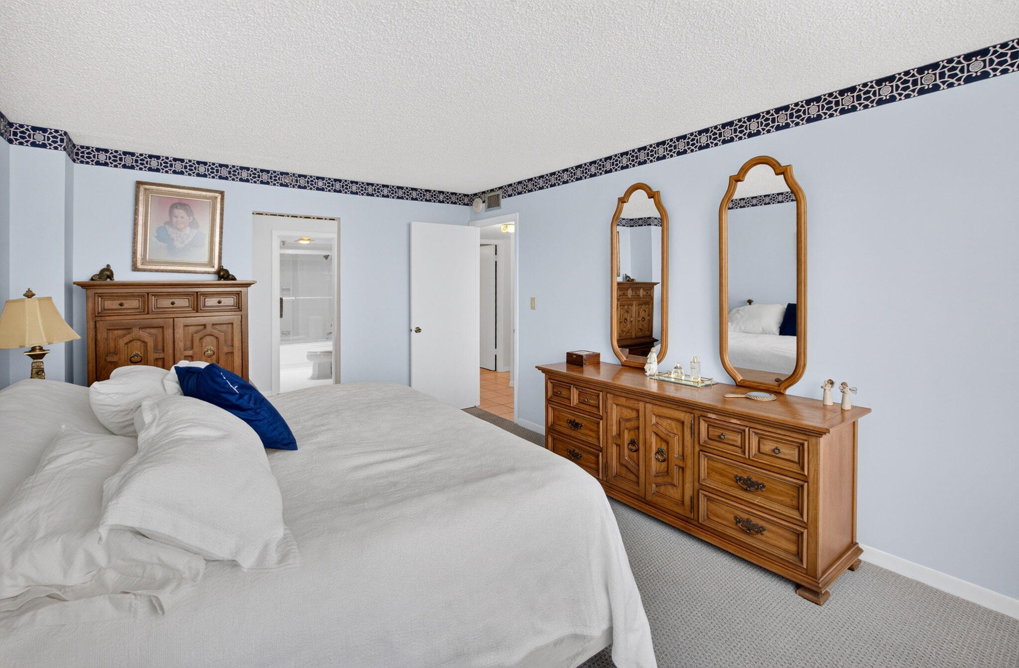 REGENCY HIGHLAND CLUB CONDO - Residential
