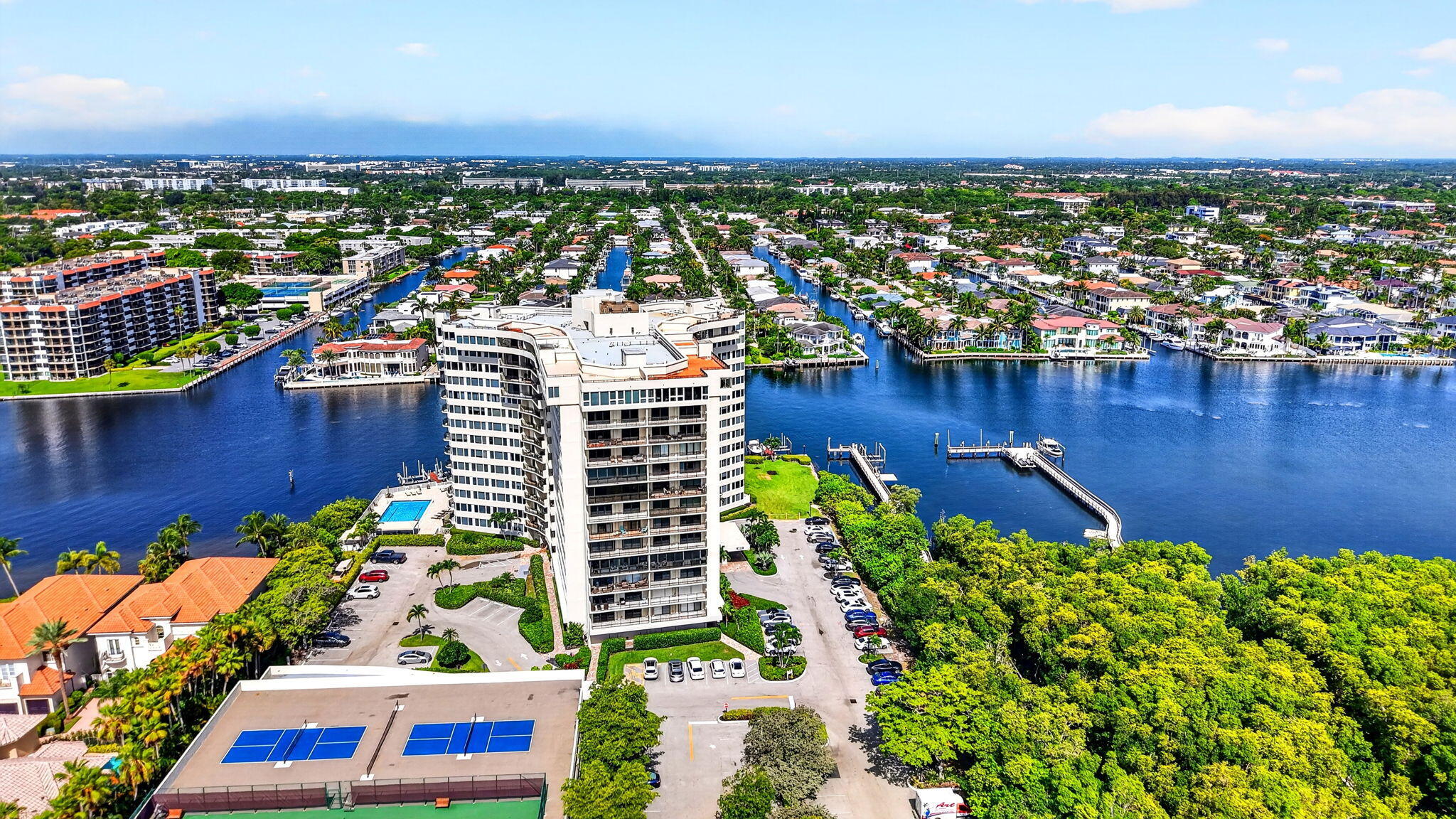REGENCY HIGHLAND CLUB CONDO - Residential