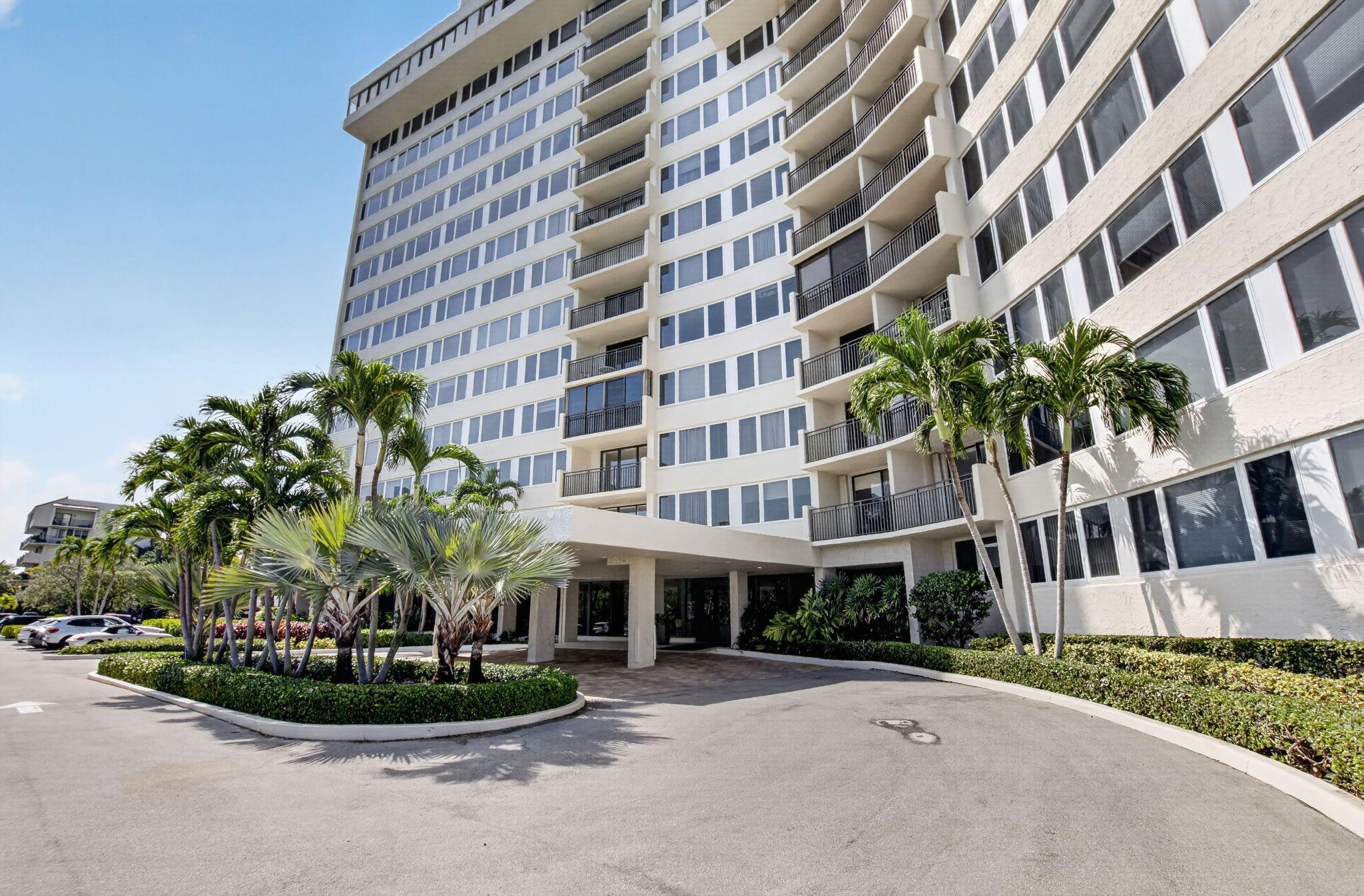 REGENCY HIGHLAND CLUB CONDO - Residential