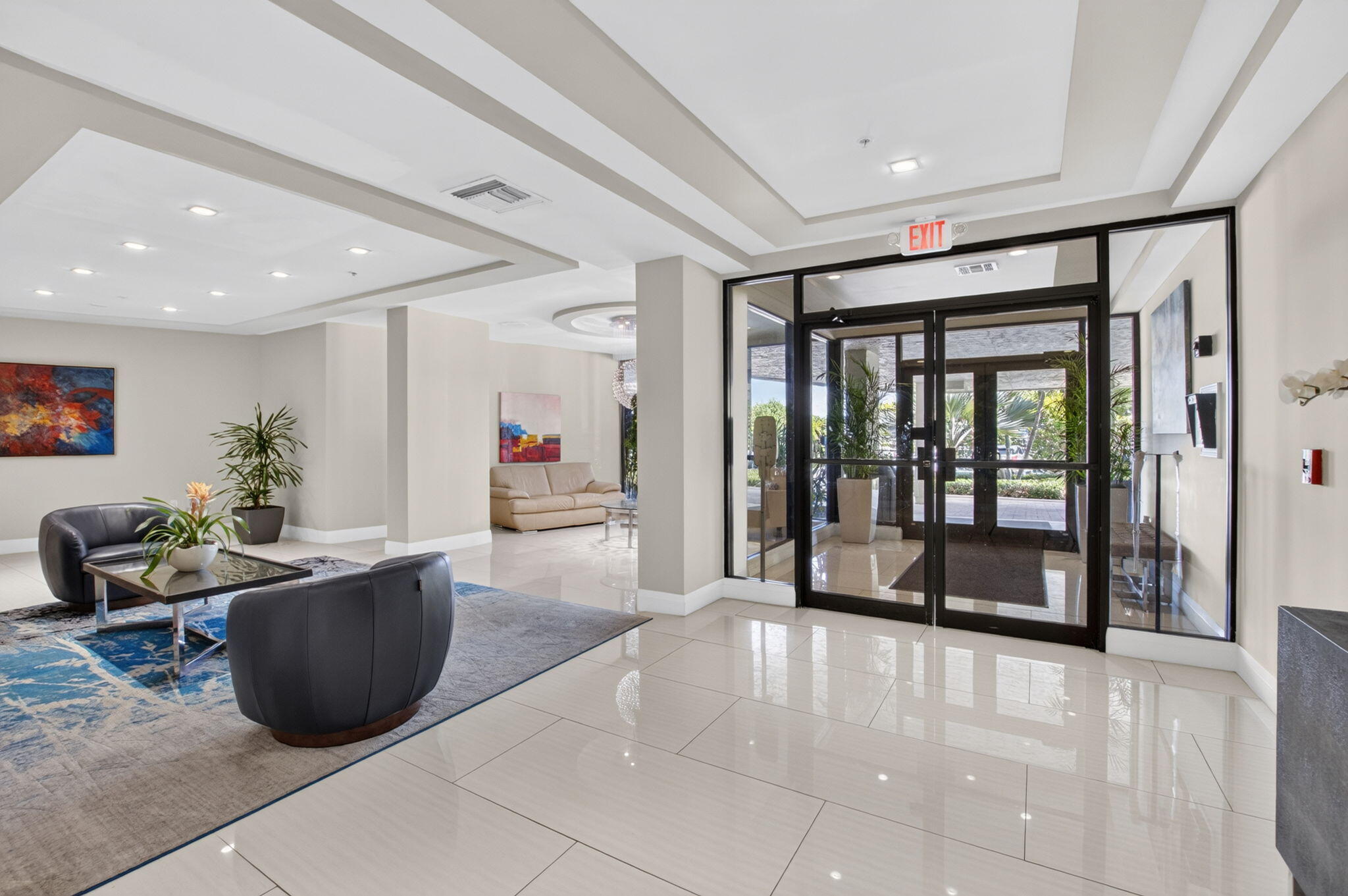 REGENCY HIGHLAND CLUB CONDO - Residential