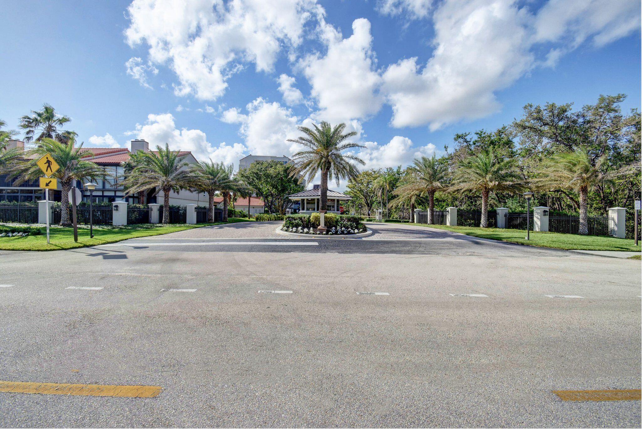 REGENCY HIGHLAND CLUB CONDO - Residential