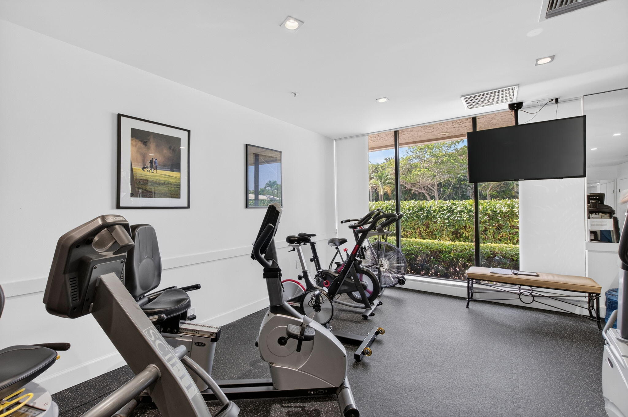 REGENCY HIGHLAND CLUB CONDO - Residential