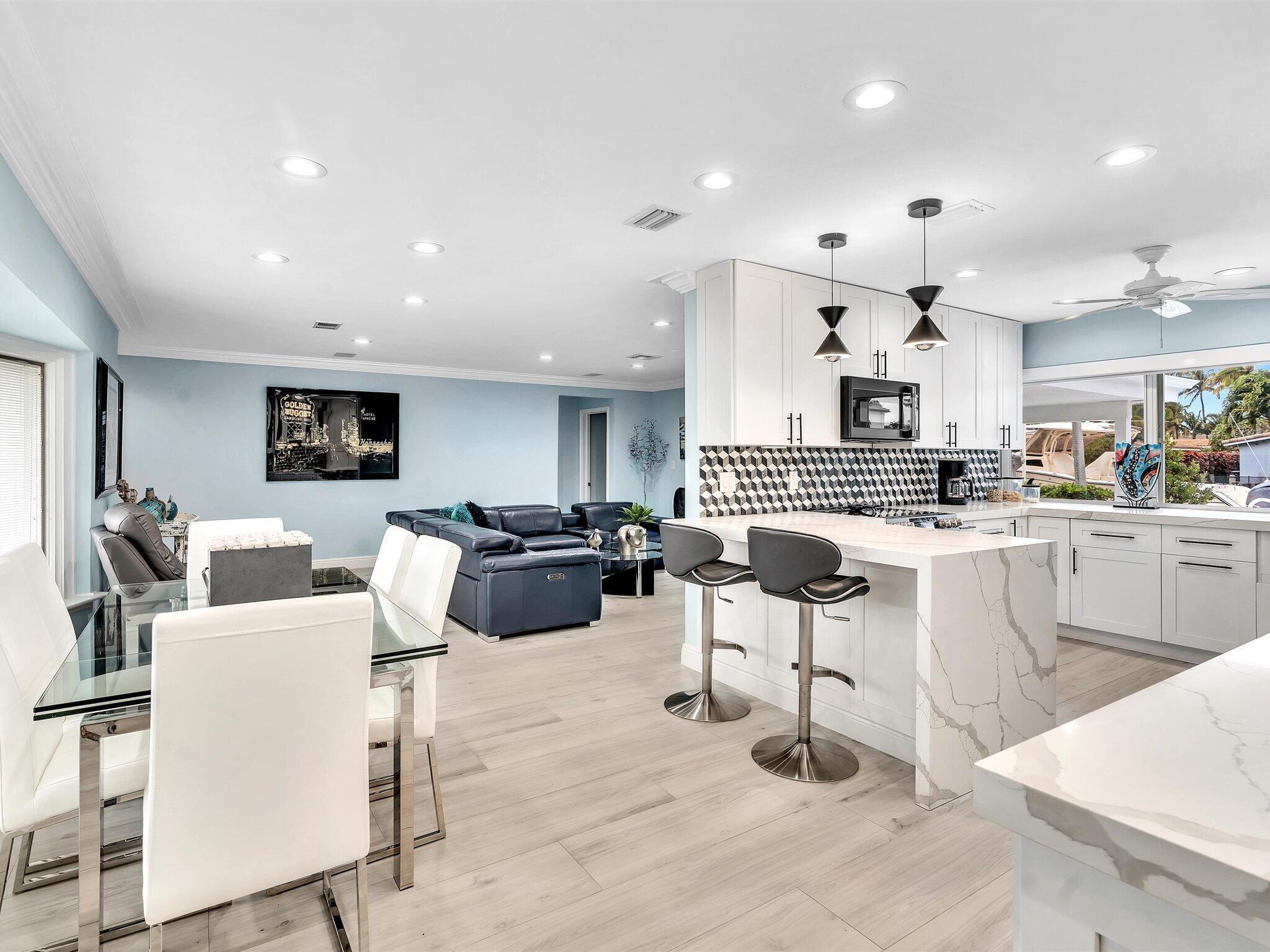 BOCA HARBOUR - Residential