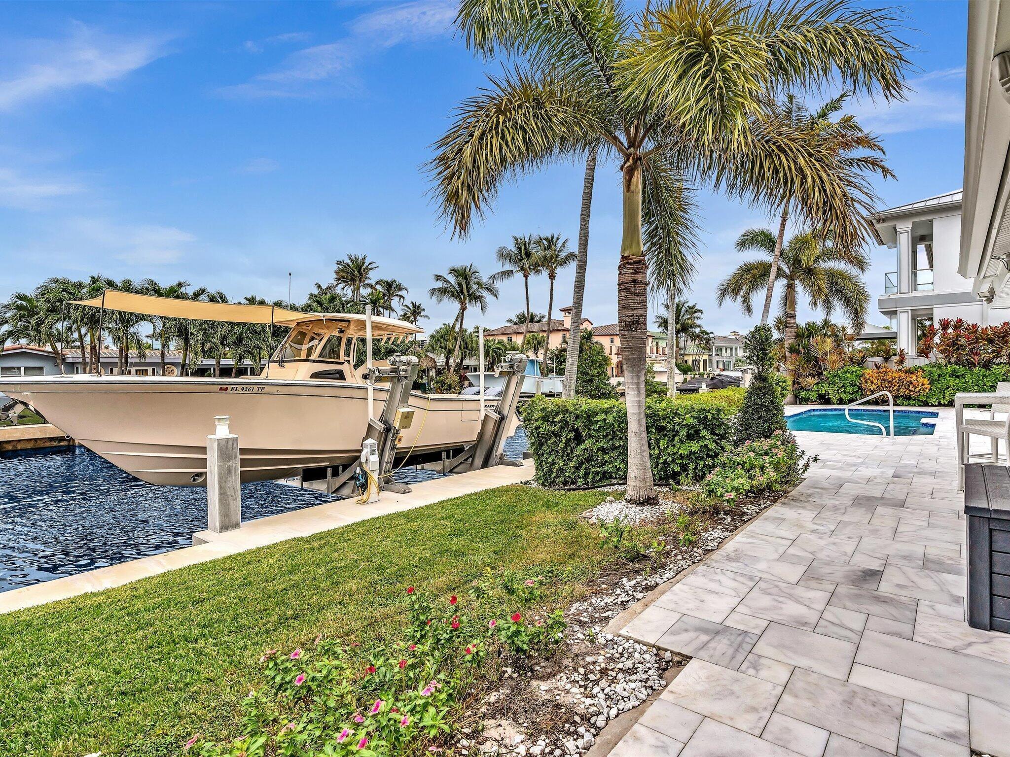 BOCA HARBOUR - Residential