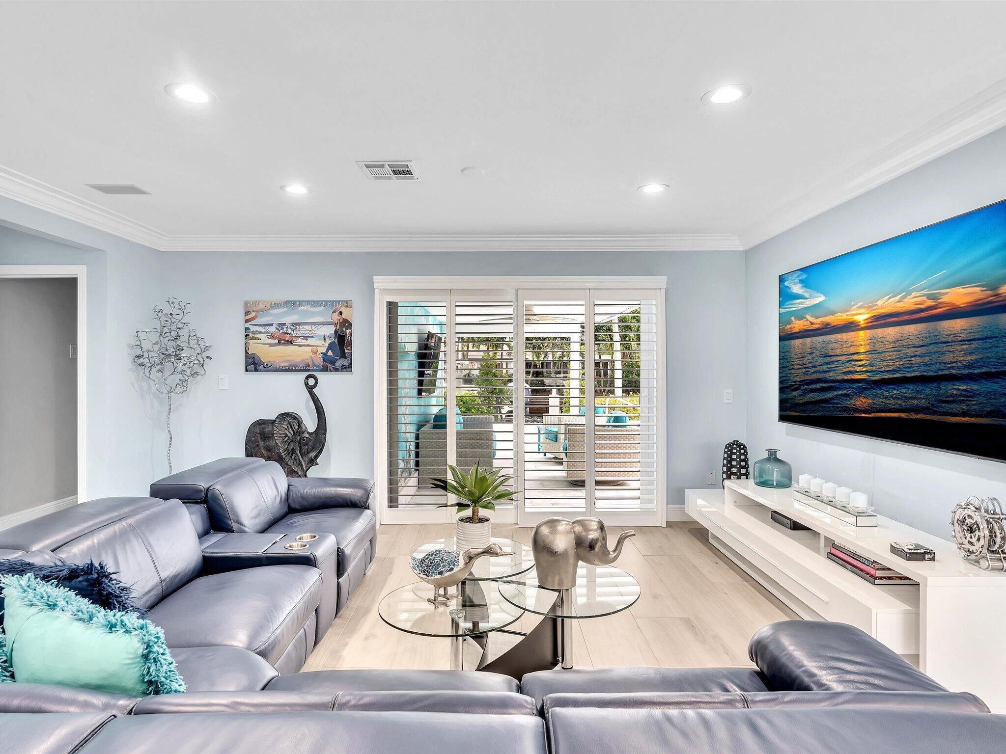 BOCA HARBOUR - Residential