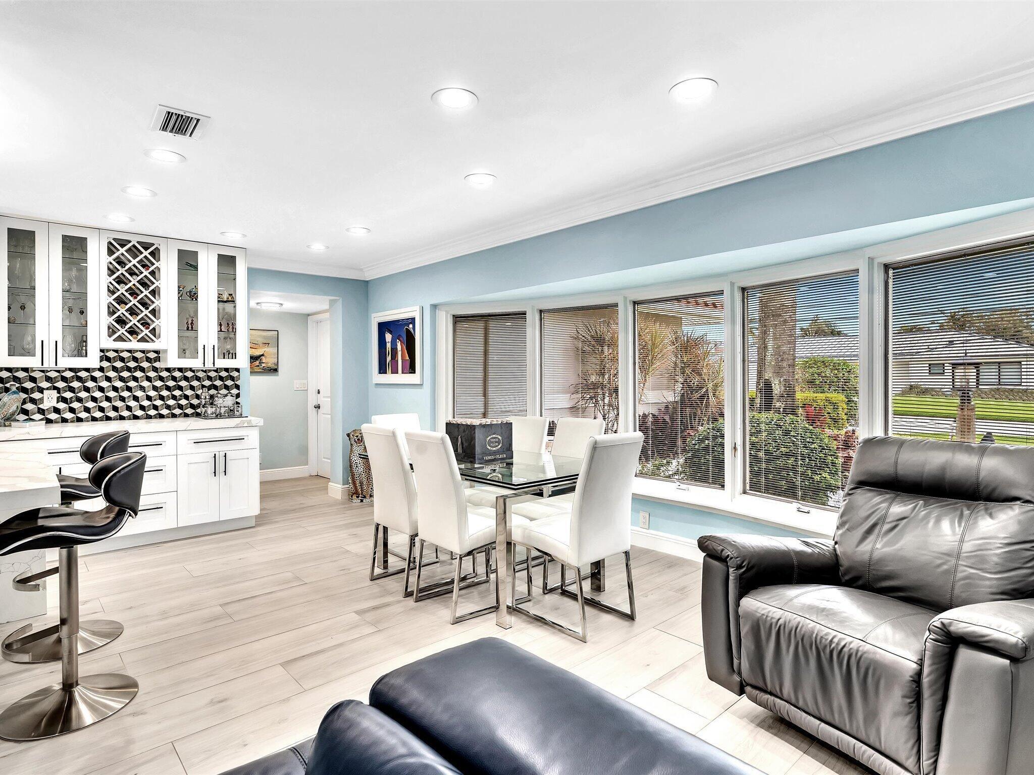 BOCA HARBOUR - Residential