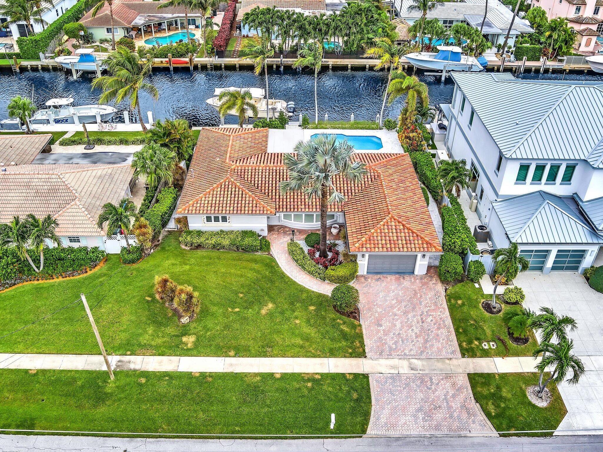 BOCA HARBOUR - Residential