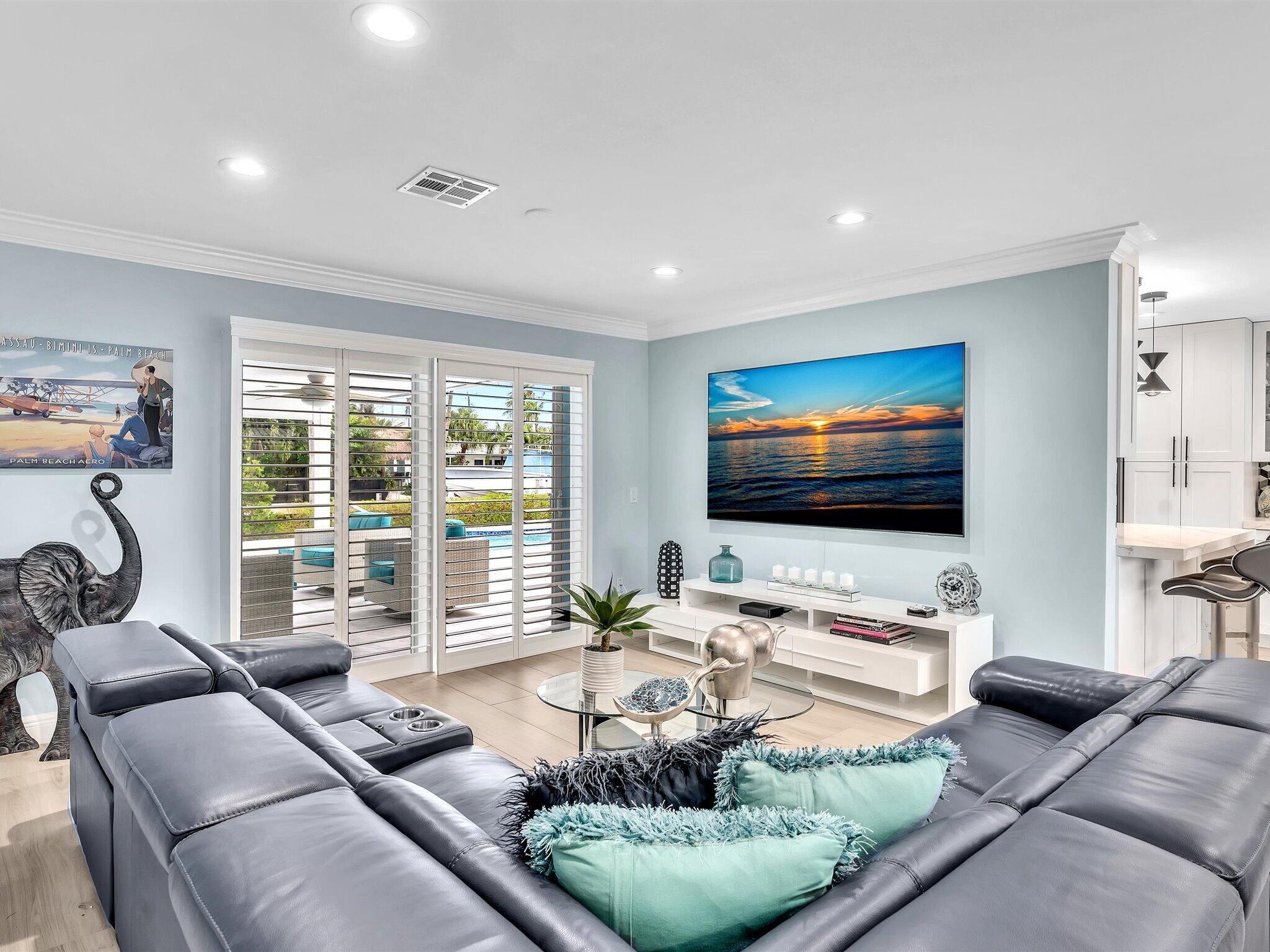 BOCA HARBOUR - Residential