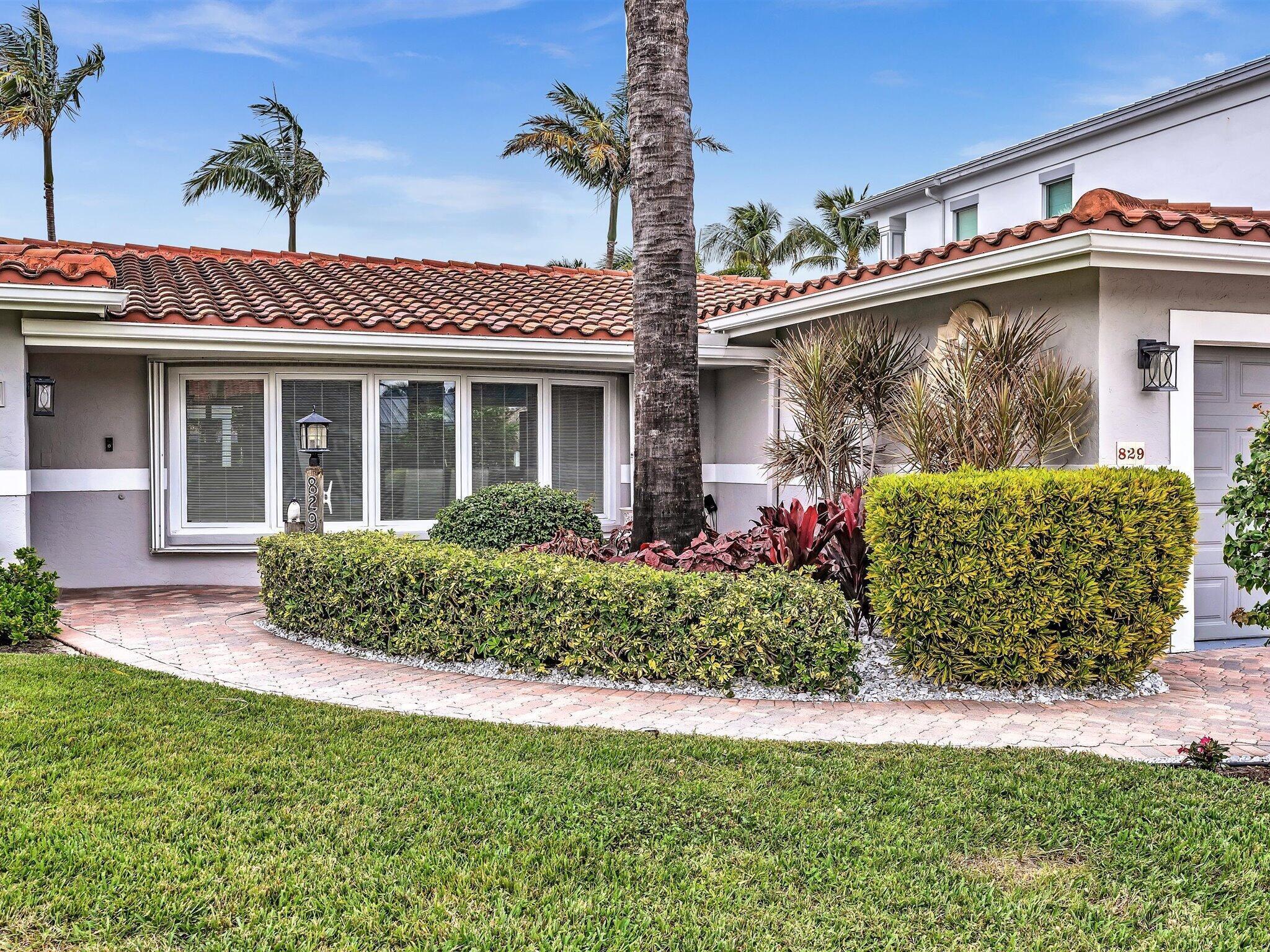 BOCA HARBOUR - Residential