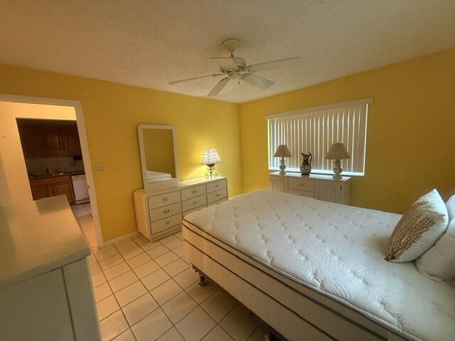 GOLDEN LAKES VILLAGE CONDO M - Residential