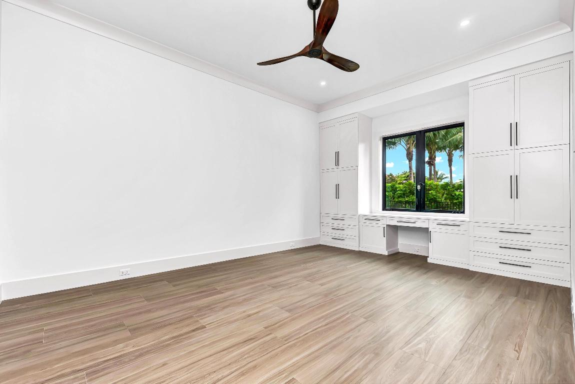PENNOCK POINT - Residential