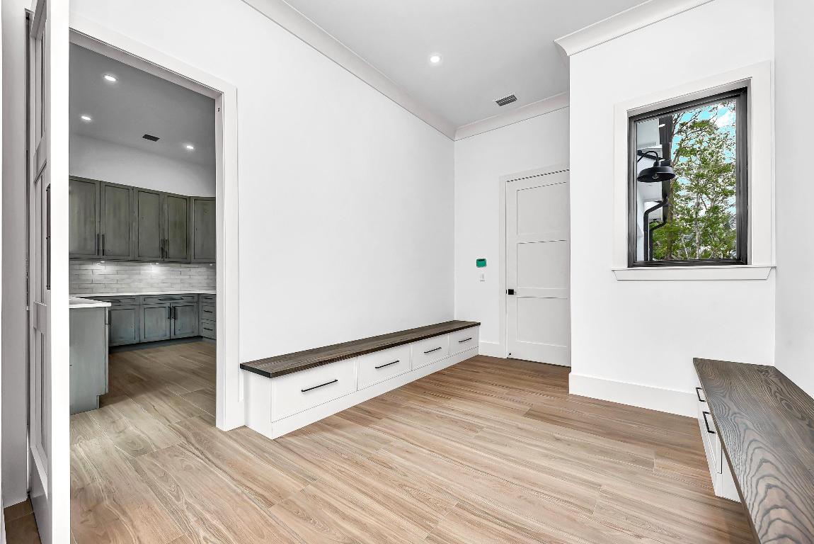 PENNOCK POINT - Residential