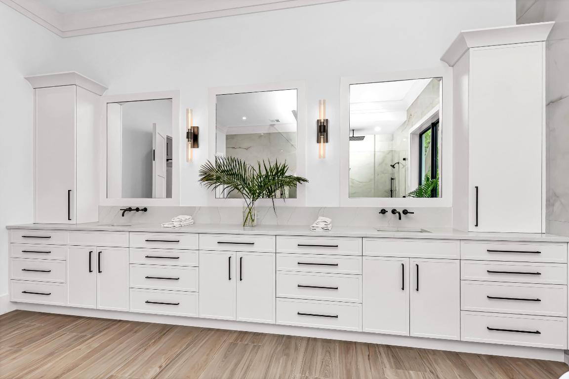 PENNOCK POINT - Residential