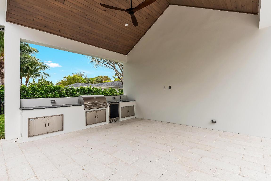 PENNOCK POINT - Residential