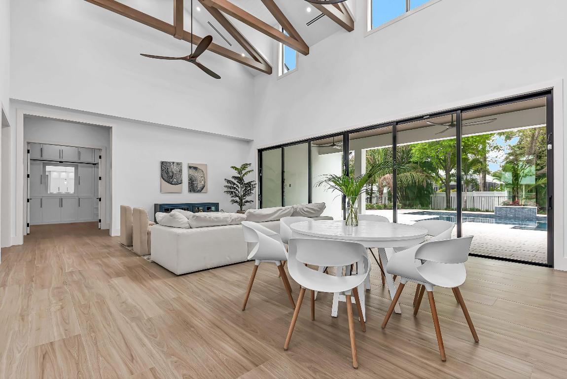 PENNOCK POINT - Residential