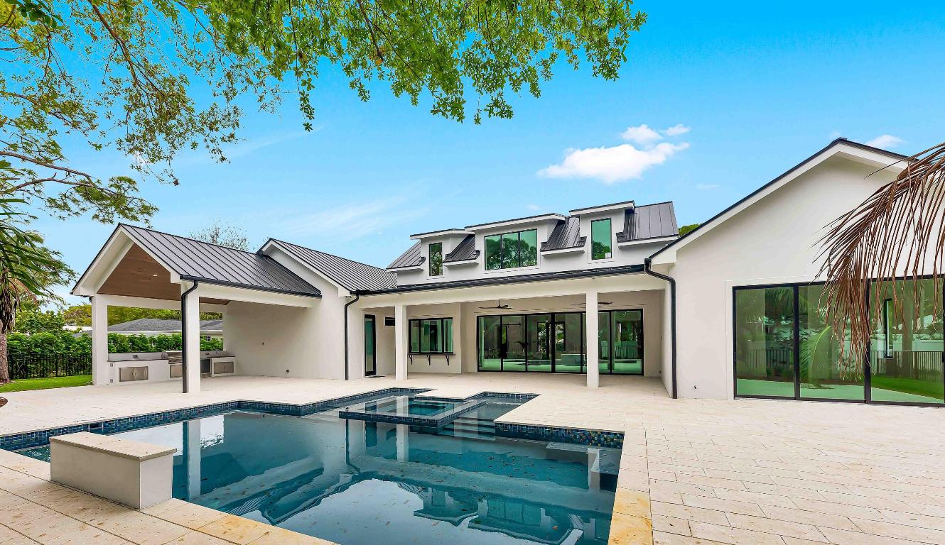 PENNOCK POINT - Residential