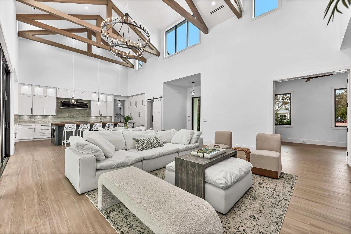 PENNOCK POINT - Residential