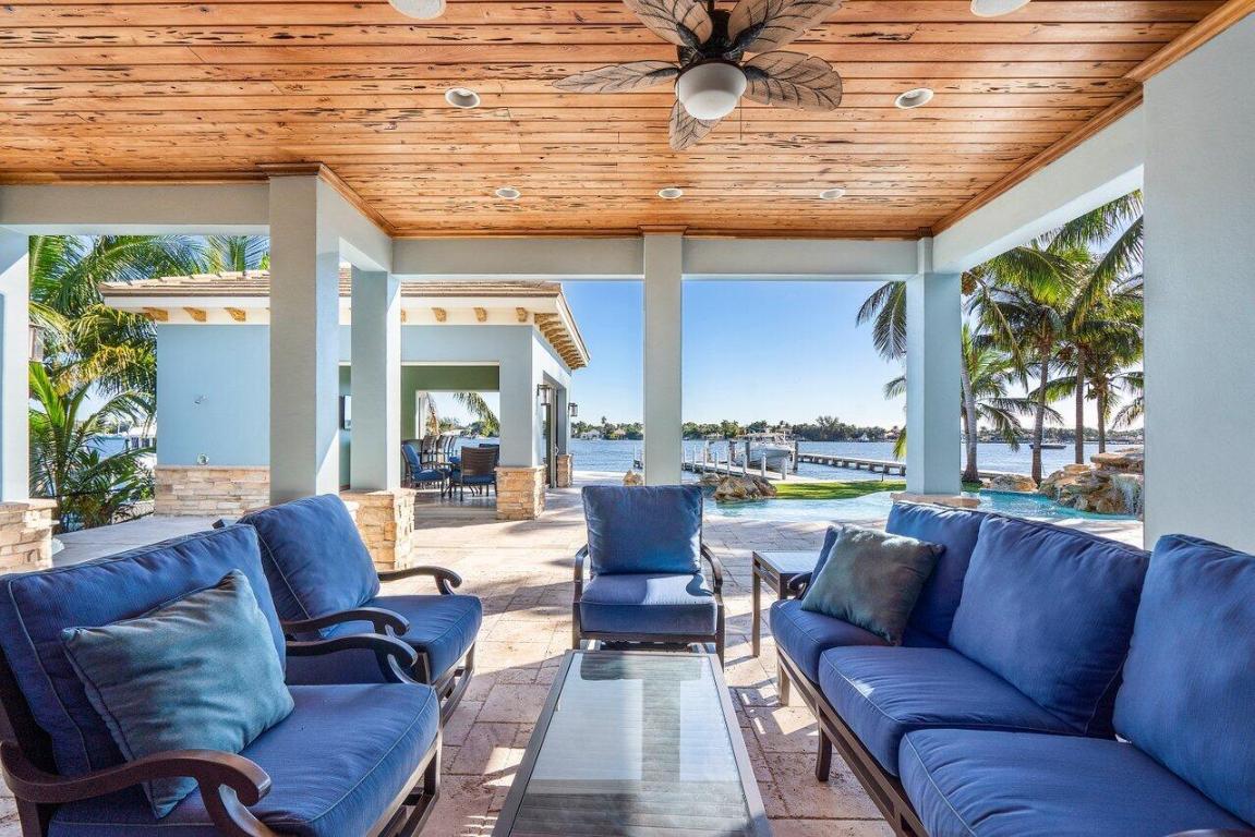 LAKESIDE POINT - Residential